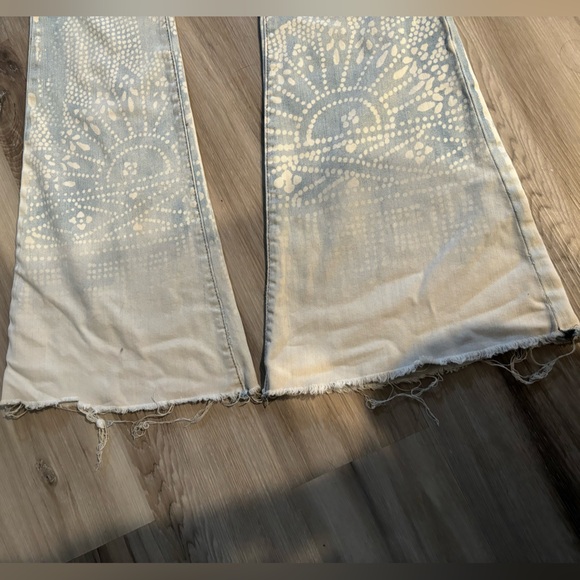 Free People RARE Bali Jeans Bleached Flared Bell Bottoms Boho Hippy Pants 25 - Picture 12 of 13